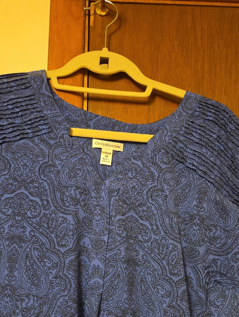 New Never Worn Croft & Barrow Blue Paisley Short-Sleeve Tunic